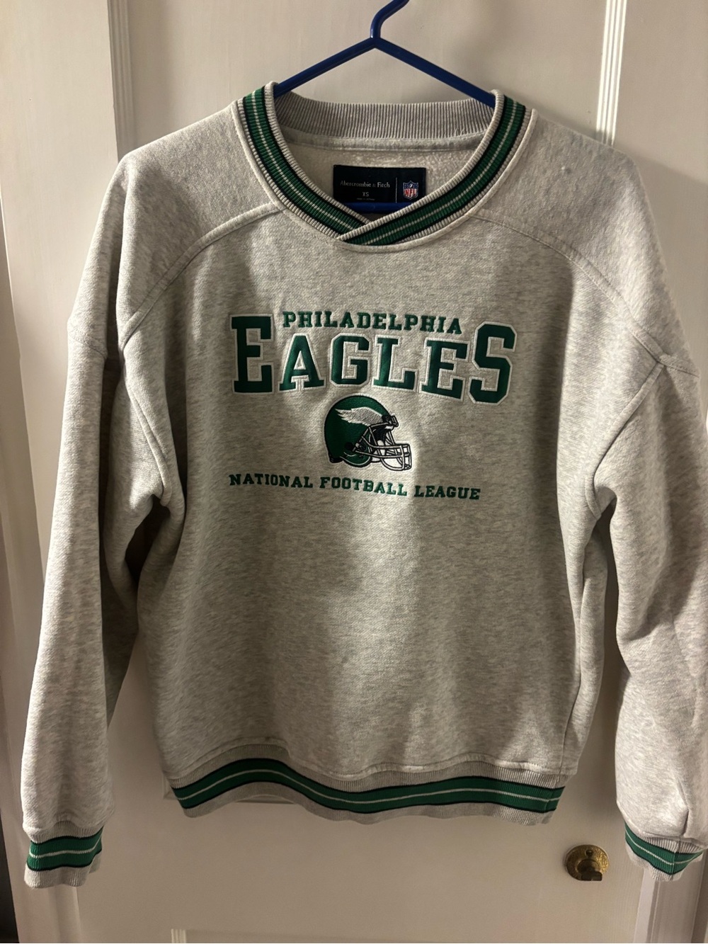 Abercrombie Philadelphia Eagles XS Crewneck Sweatshirt